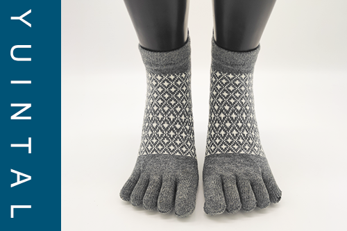 Designed Pattern Anti-slip Five Toe Yoga Pilates Socks